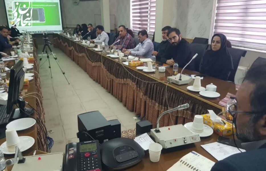 برگزاری جلسه قرارگاه حمایت از خانواده و جوانی جمعیت شهرستان لنجان با حضور فرماندار