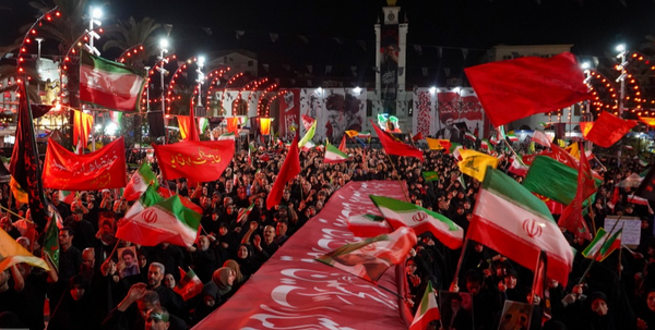 اجتماع‌کنندگان میادین امشب به‌سوی مصلای تهران حرکت می‌کنند